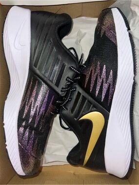 Nike Star Runner Size 5.5Y